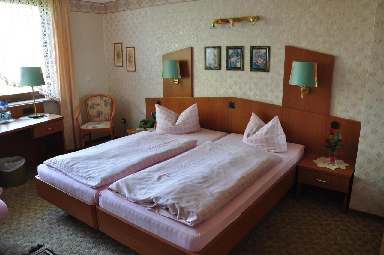 Hotel Kempenhof Lügde Екстериор снимка
